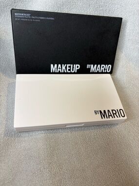 Makeup By Mario White Master Metallics Eyeshadow Palette Brand New in Box!!